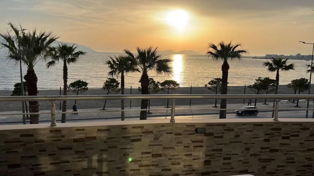 Appartamento In Affitto Sul Lungomare
