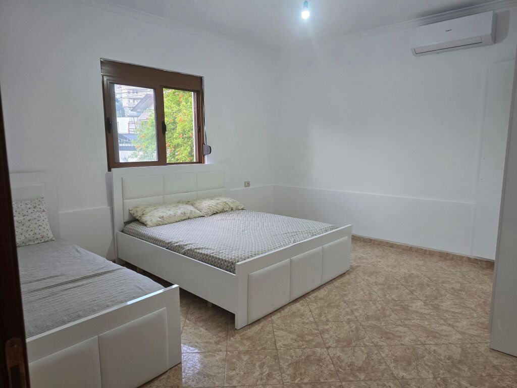 Qera | Shtëpi private 1 + 1 | Vilat Amerikane | 450 €/muaj