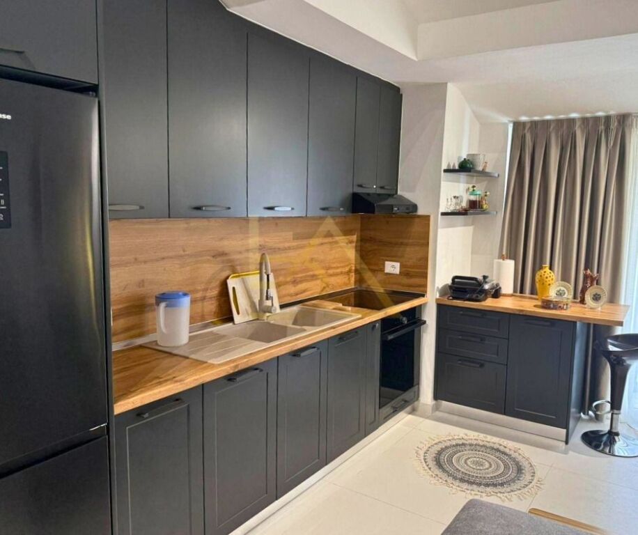 Shitet Apartament 1+1 – Fresk, Tiranë