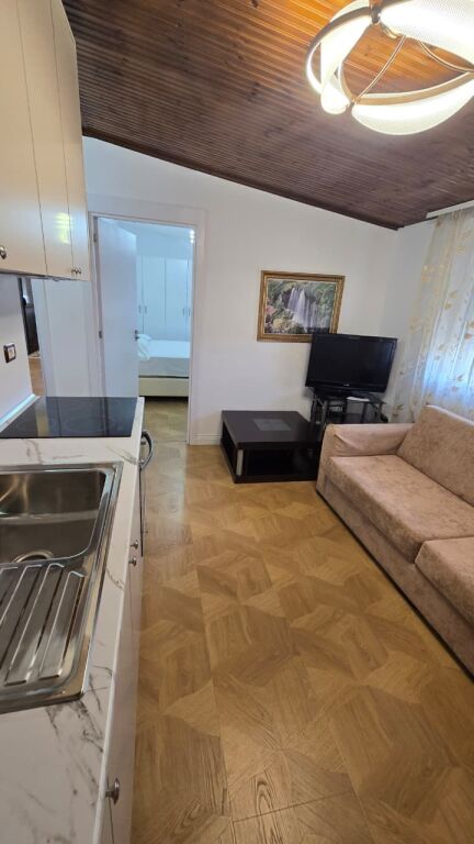 Shitet , Apartament 2+1 , Selite , Tirane