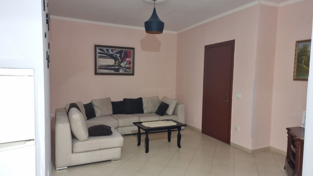 Appartamento 1+1 in affitto ad Astir