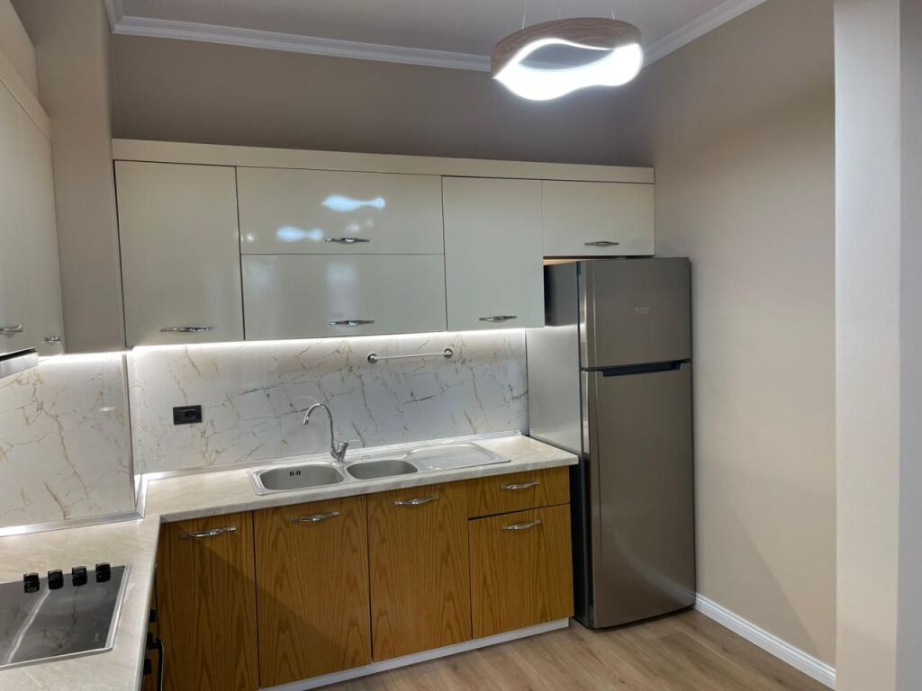 Apartament modern 1+1+Post parkimi  per qira ,Rruga e Kosovareve