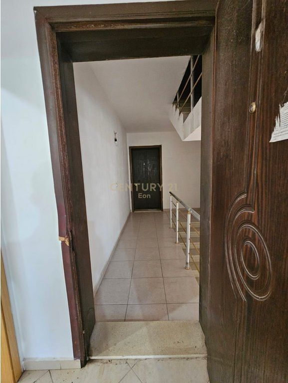 FOR SALE 2+1+2 APARTMENT ON THE ADRIATIC BEACH DURRES !