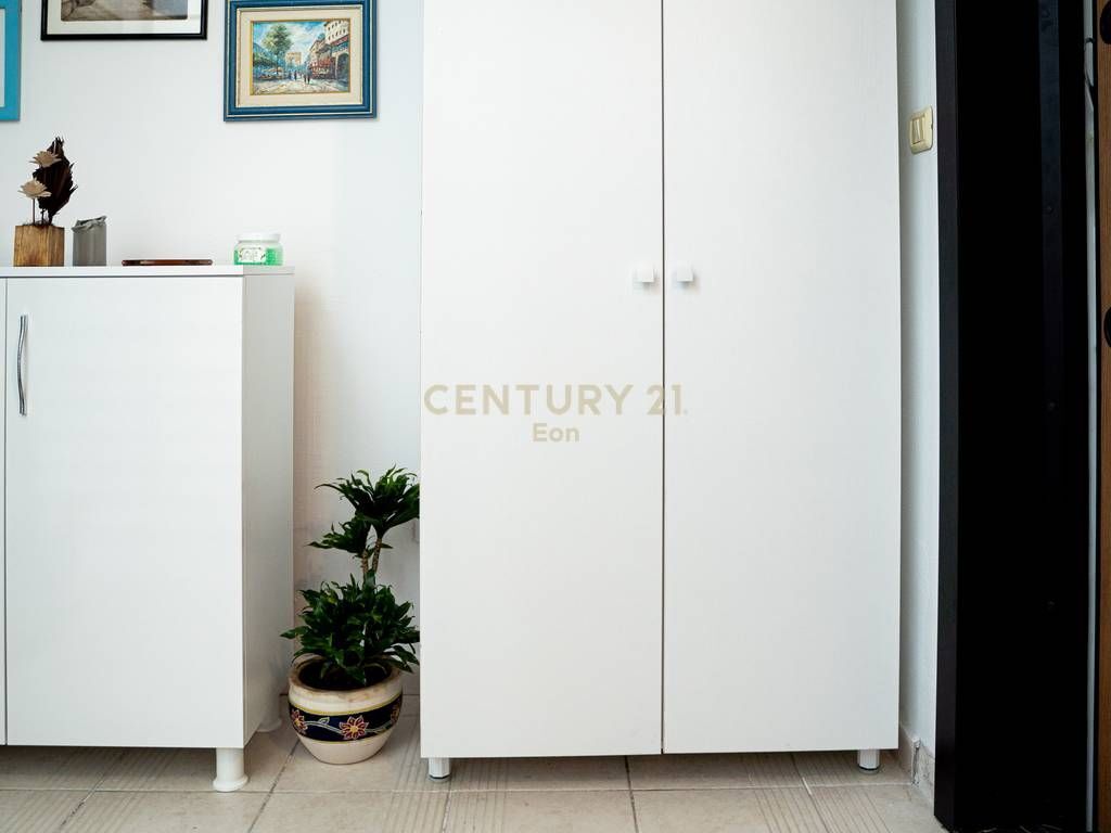 SUPER APARTMENT 1+1 FOR SALE IN THE CENTER OF DURRES!