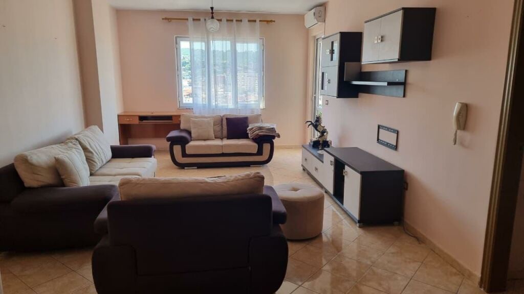 Apartament 2+1+2 me qera ne Yzberisht