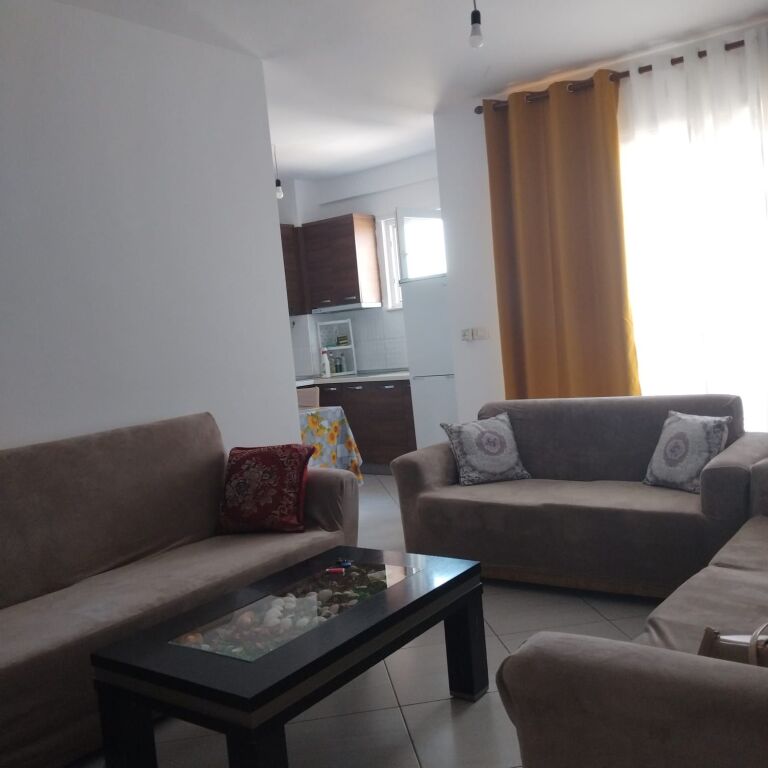 Appartamento 1+1 in affitto – Astir (Palazzo di Ilir Meta) !