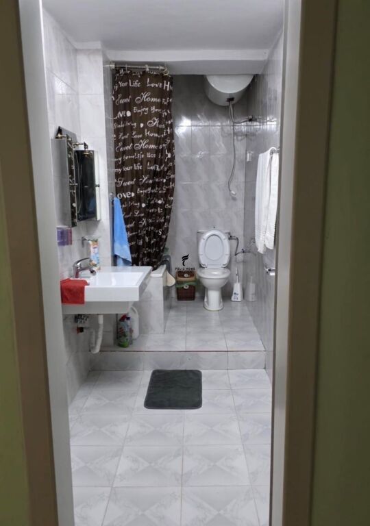 APARTAMENT ME QERA 2+1 ALI DEMI 65.000 LEKE FH-79981