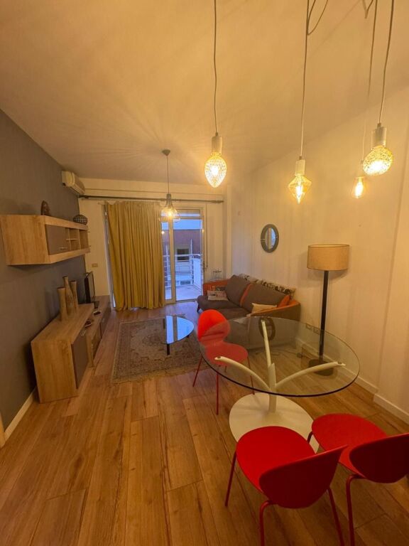 1+1, dry lake, 500 euro