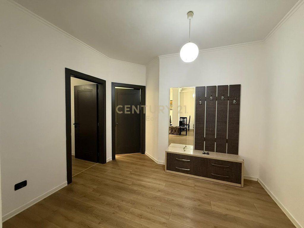 SHITET APARTAMENT 2+1 NE QENDER TE DURRESIT!