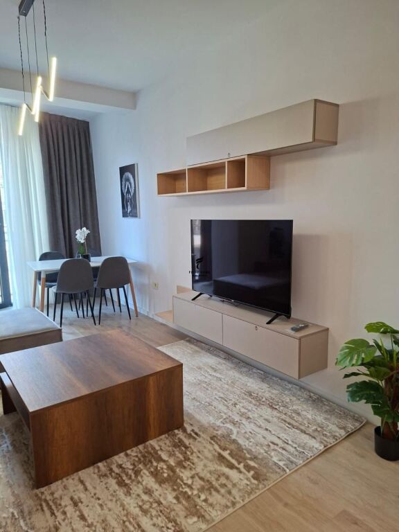 8 APARTAMENTE ME QERA MINE PEZA 650.000 LEKE FH-79992