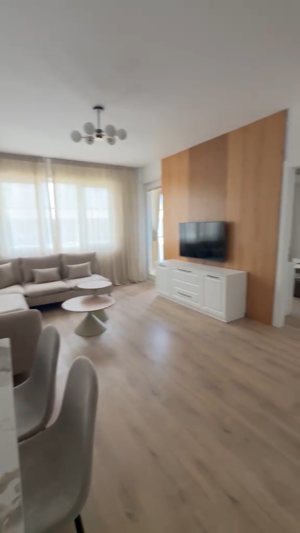 Apartament 2+1 per qera Univers City !