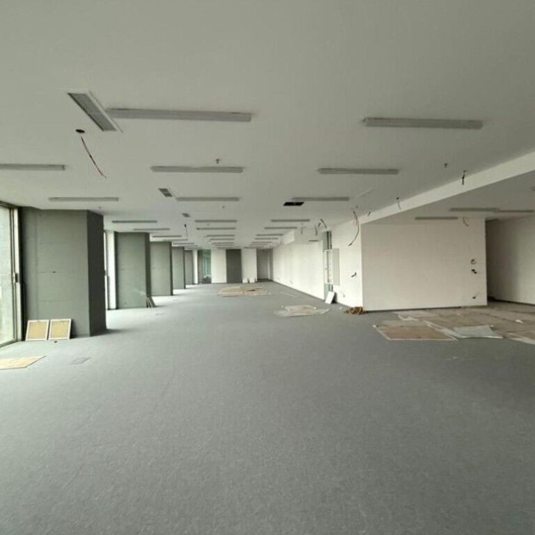 Zyrë Downtown me Qira 1,590m²  –  OPEN SPACE