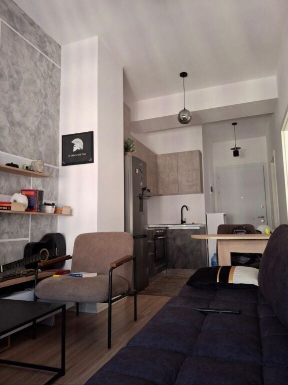 APARTAMENT ME QERA 1+1 ALI DEMI 50.000 LEKE FH-80026