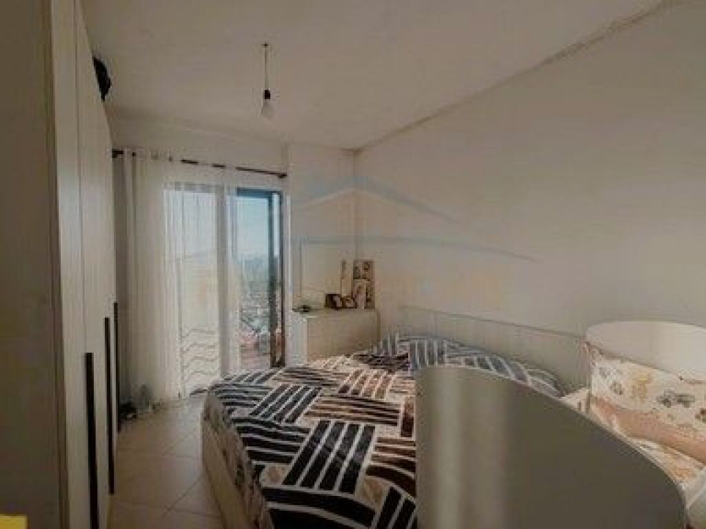 Shitet, Apartament 1+1, Unaza e Re