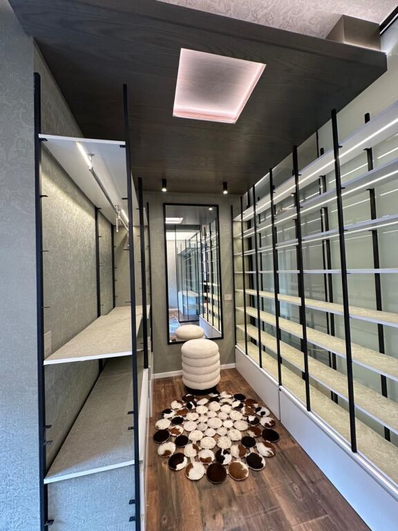 APARTAMENT LUKSOZ PER SHITJE TEK AMBASADOR 3