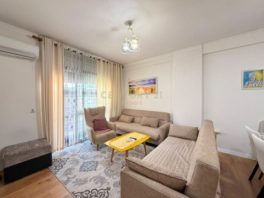 Apartament 1+1 me Post Parkimi për shitje në Astir, Tiranë!