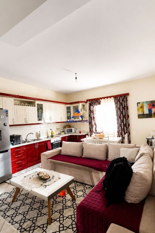 SHITET APARTAMENT 3+1+2 BALLKONE " KOMPLEKSIT TE TOM DOSHIT,AFER SHKOZES" 160.000 EURO 
