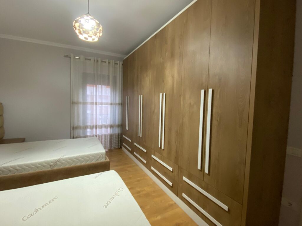 🏡 Jepet Apartament me Qira 3+1  📍 green city