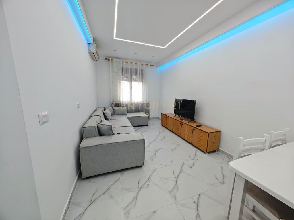 CENTRO DURAZZO, VENDESI APPARTAMENTO 1+1