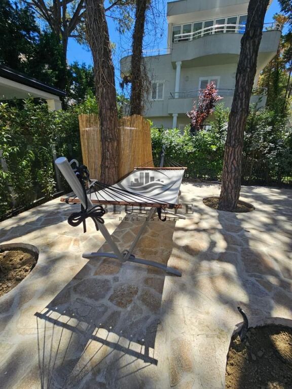 Luxury Villa with Sea View and Pool for Sale in Durres!