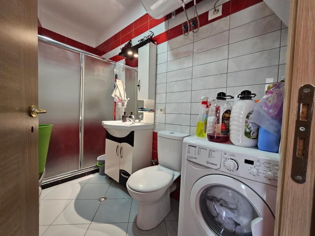 Apartament 1+1 me qera tek Liqeni i Thate