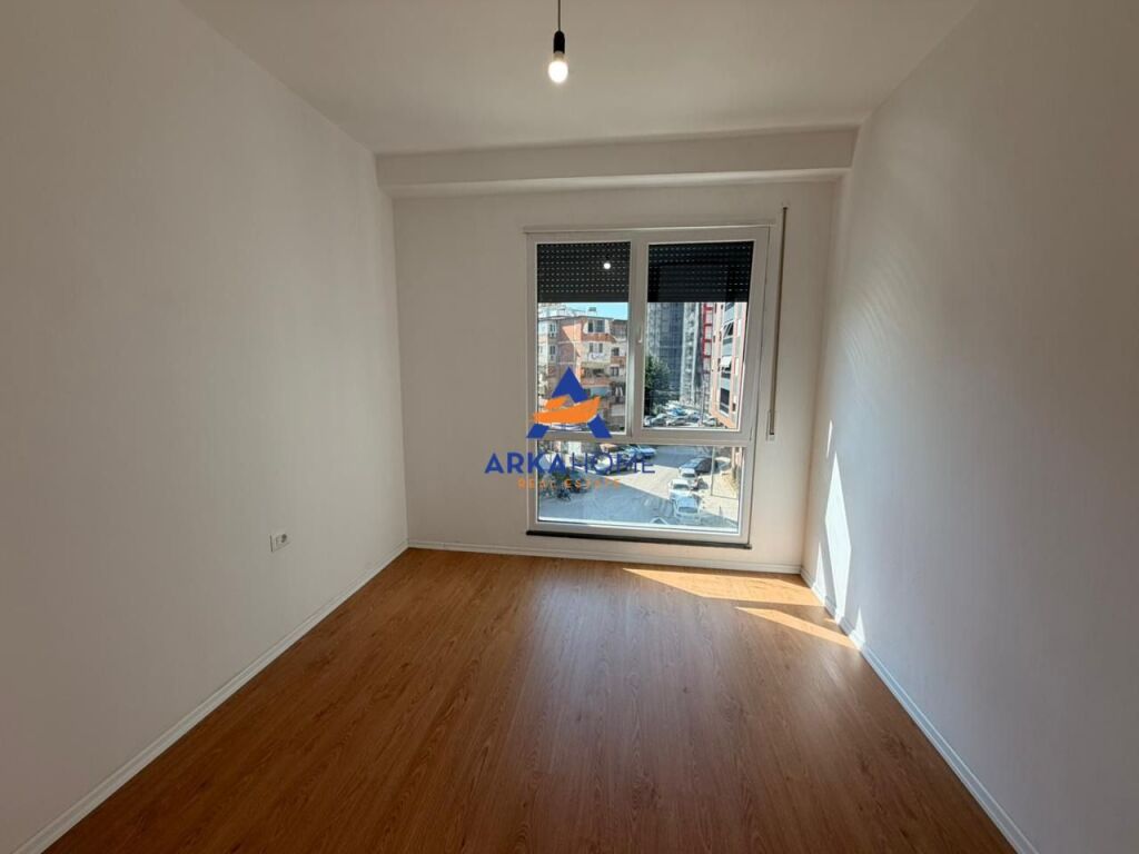 JEPET ME QERA APARTAMENT 2+1+2+BALLKON TE “RESIDENCA STAR BOSKO” 65000 LEKË
