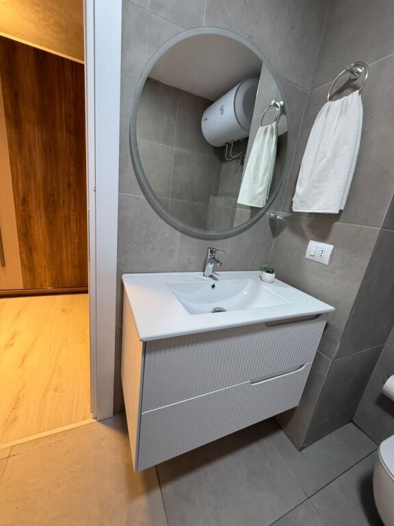 JEPET ME QIRA APARTAMENT 2+1  AKSES TIRANA 📍 Ish Dogana, Tiranë