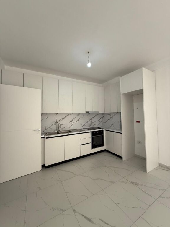 APARTAMENT ME QERA 2+1