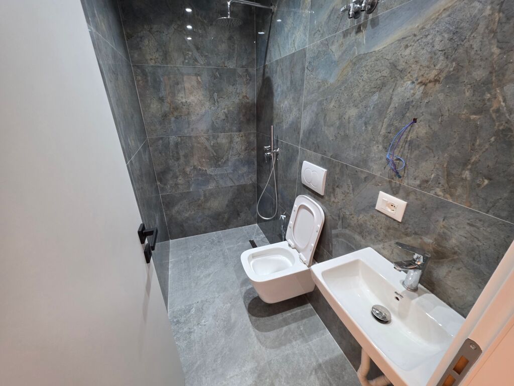 For sale 3 apartments 1+1 at 21 Dhjetori super furnished