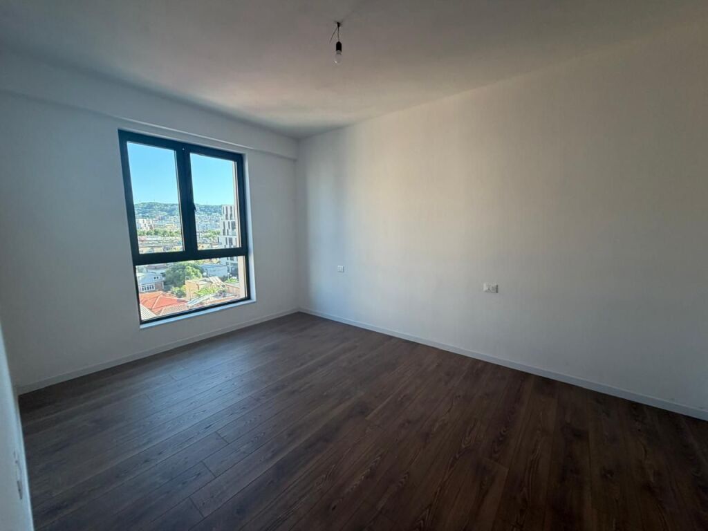 🏡 APARTAMENT PREMIUM PËR SHITJE / QIRA – MYSLYM SHYRI