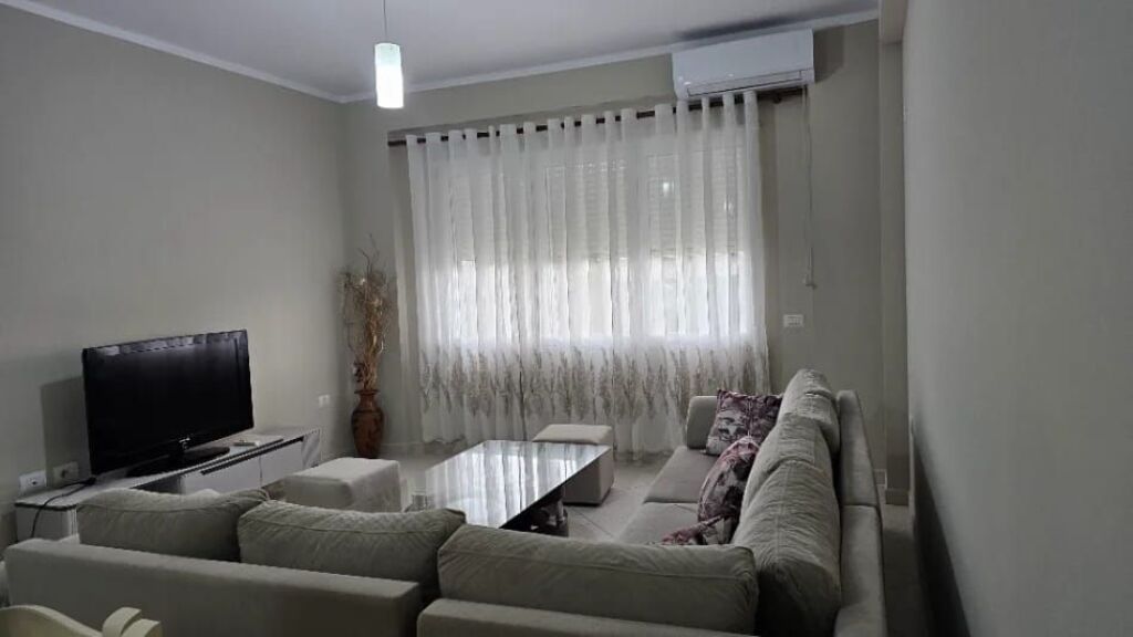 Affitto | Apartament 2 + 1 | Kopshti Zoologjik | 650 €/mese