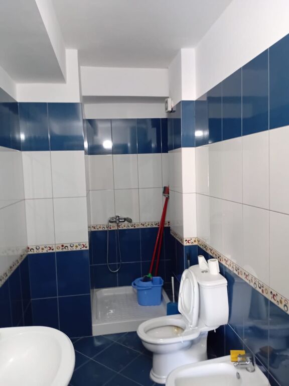 Apartament me qera