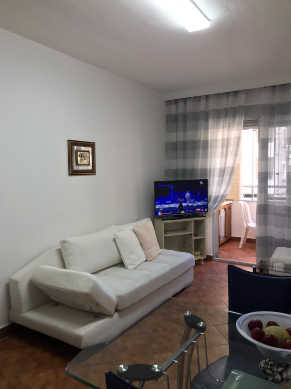 affittasi 1+1 sulla spiaggia vicino all'hotel Majestik