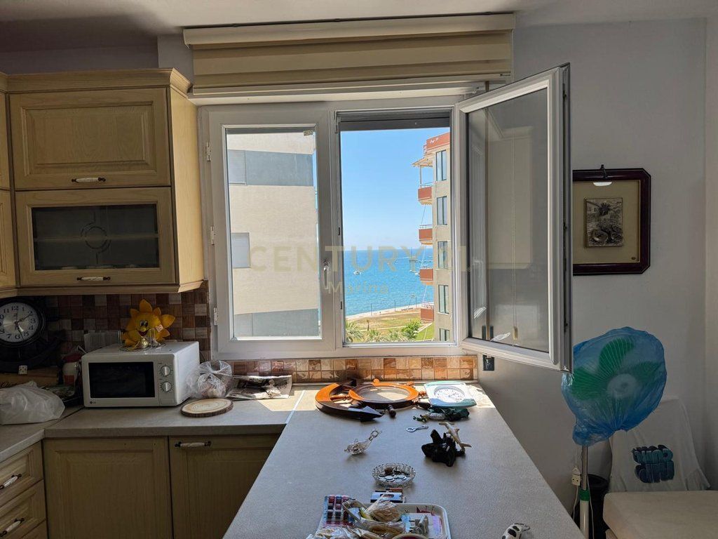APARTAMENT 2+1+2 PER SHITJE,PRANE KONSULLATES ITALIANE ,NE LUNGOMARE!