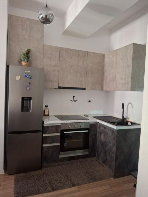 APARTAMENT ME QERA 1+1 ALI DEMI 50.000 LEKE FH-80026