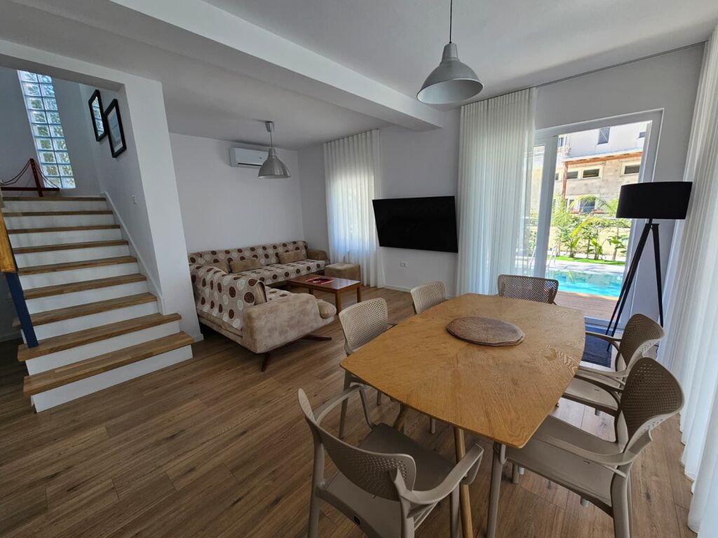 Luxury Villa for Sale Sea View and Pool, in Durres!