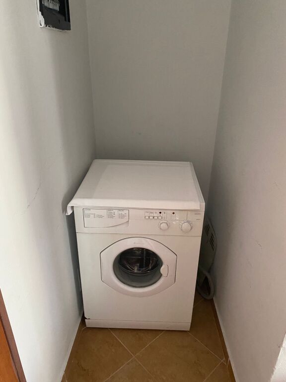 🏡 Appartamento 1+1+ Garage in Vendita, complesso con piscina - Mali i robit