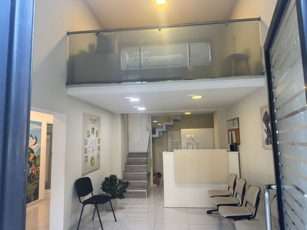 🏢 Jepet me Qera Ambient Biznesi ne Laprake 📍 Prane Gjykates Administrative, 500 mije leke