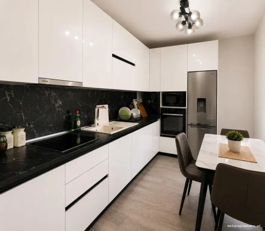 Apartament Ne Shitje 2+1 tek Kopshti Botanik (ID B120878) Tirane