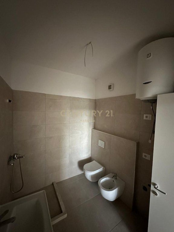 Vendesi appartamento 3+1+2 nel complesso Grand Gallery, Yzberisht