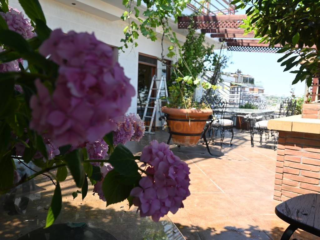 Sale, Penthouse 3+1+3, Kodra e Diellit.