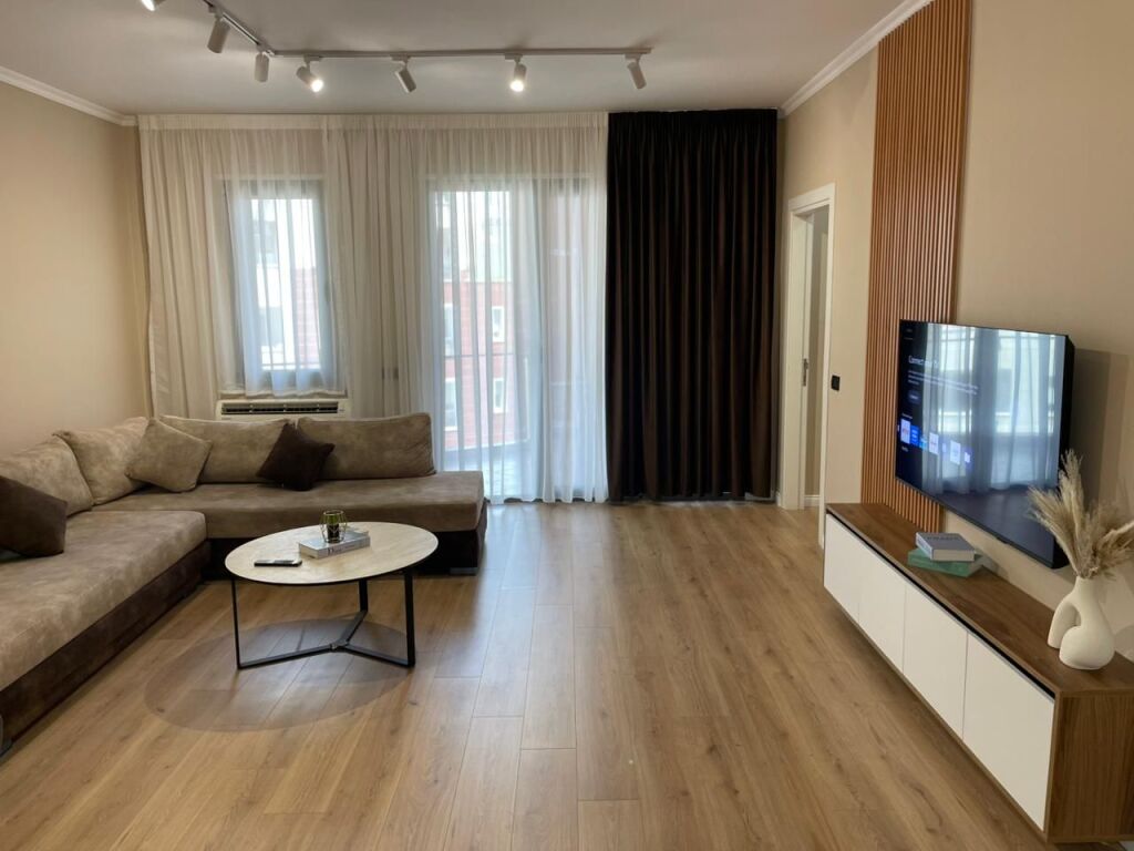 Apartament modern 1+1+Post parkimi  per qira ,Rruga e Kosovareve