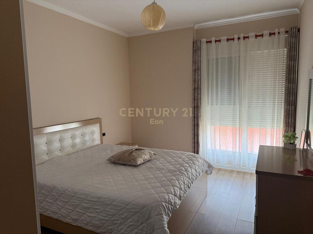 SHITET APARTAMENT 2+1 NE QENDER TE DURRESIT!