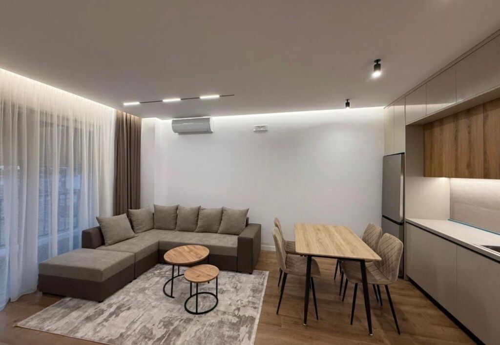 Super apartament me qera 1+1+parkim univers City