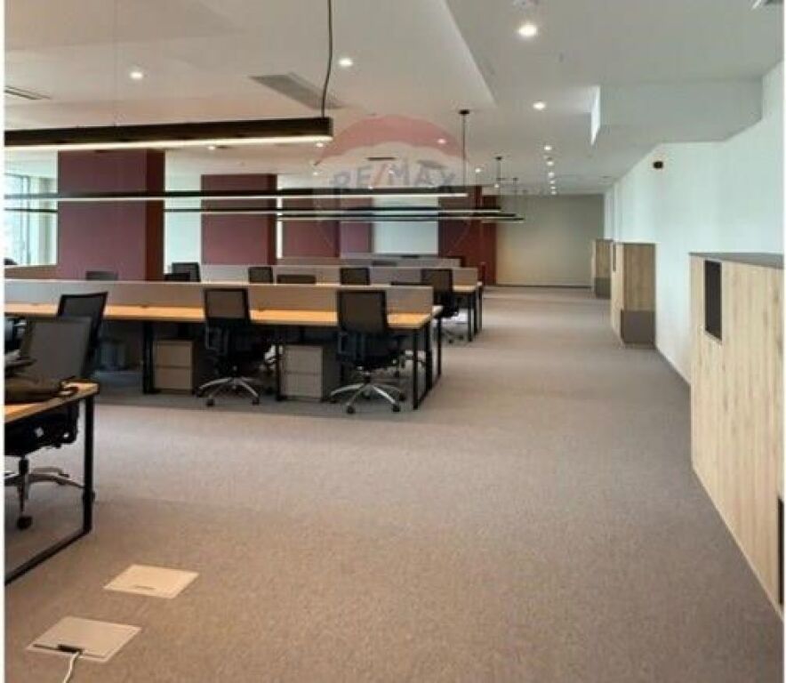Ufficio - In Affitto nel centro città - Via Elbasanit, Tirana!!! ID: 530491001-604