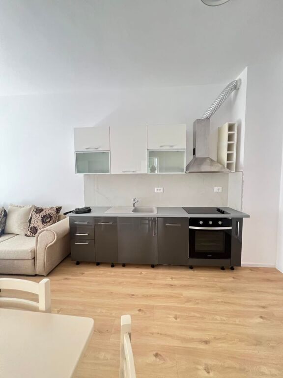 Jepet me qera super apartament 2+1 në Ali Dem