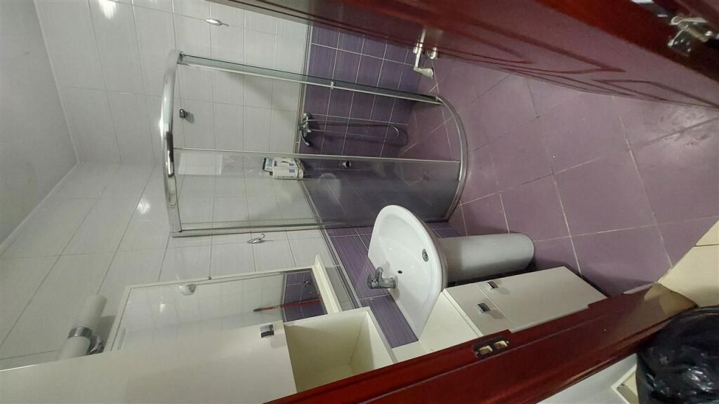 Apartament me  qera