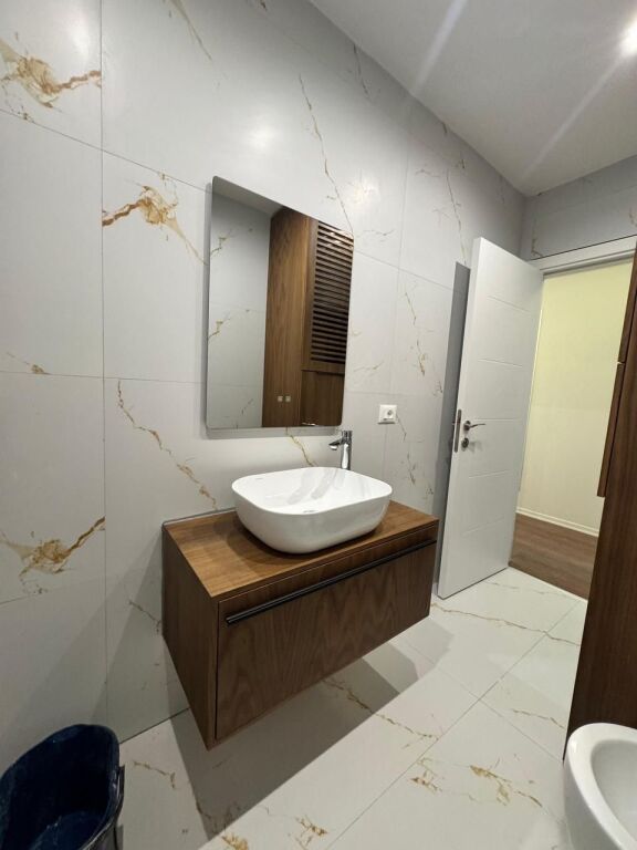 Apartament 2+1 + 🅿️me qira ne Xhamllik