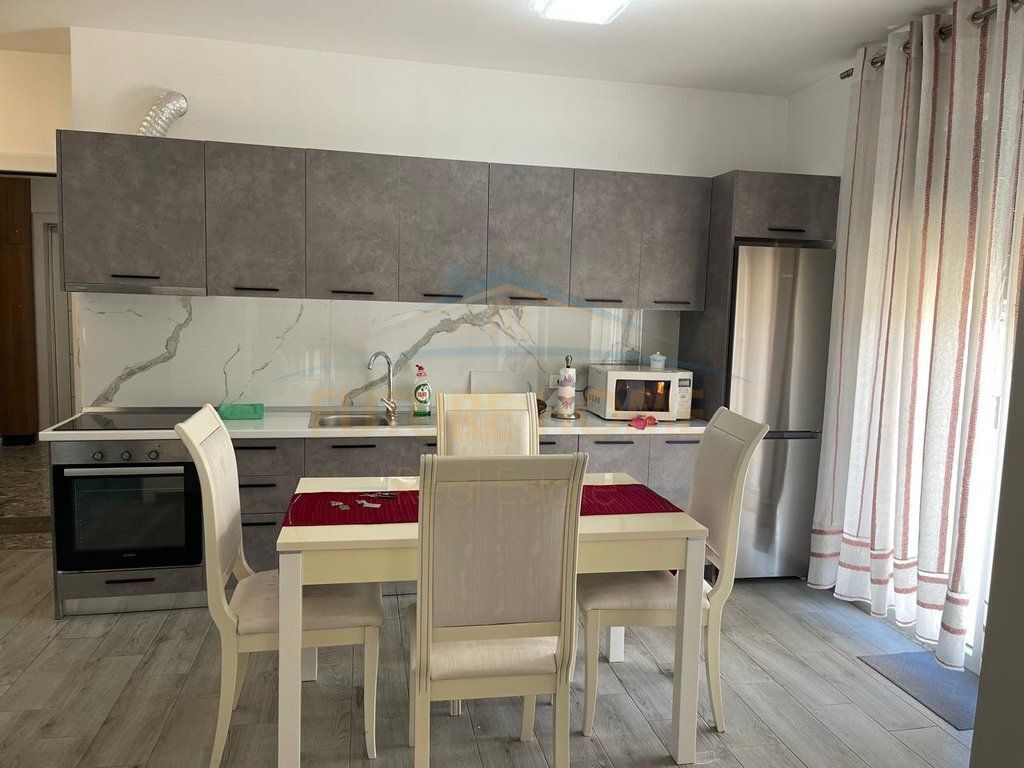 Rent, Apartment 1+1+Veranda+Parking Spot, Medreseja, Tirane 650 €