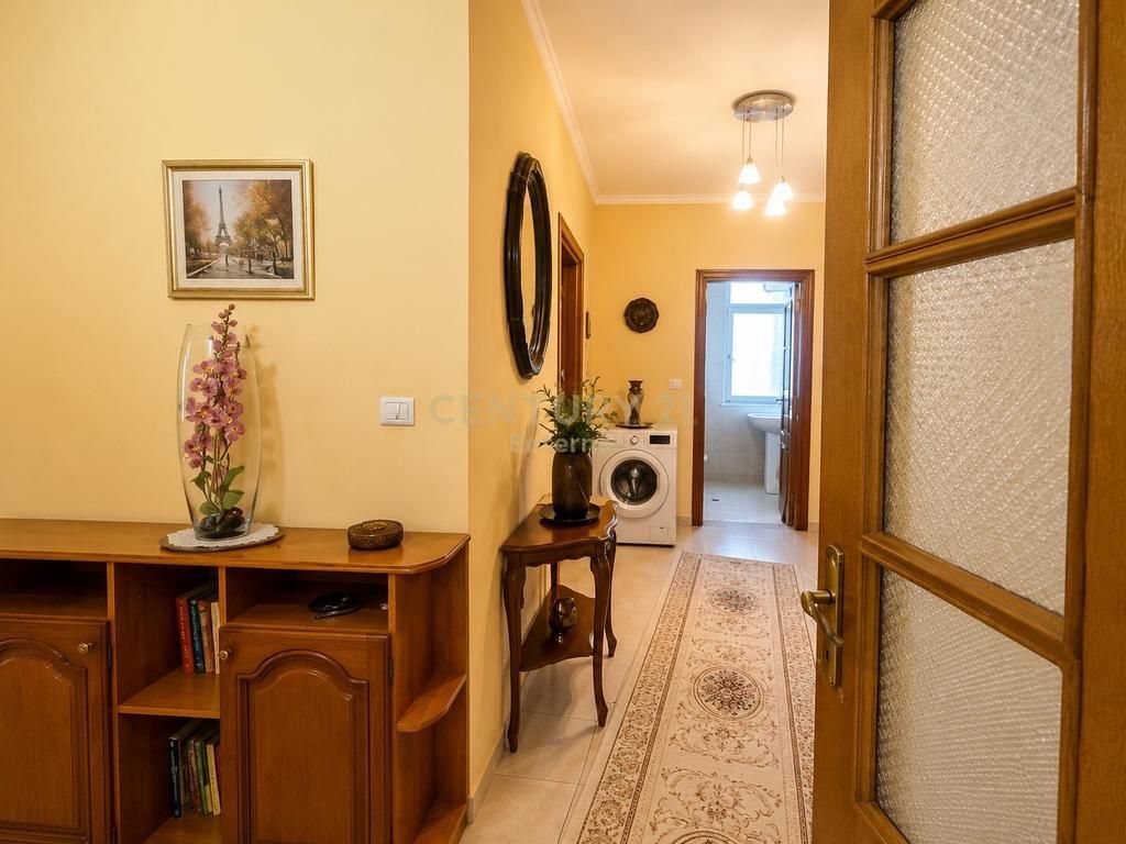 Elbasan Road - For Sale 3+1+2 + Parking Spot 320,000€ | 125 m² 320,000 €